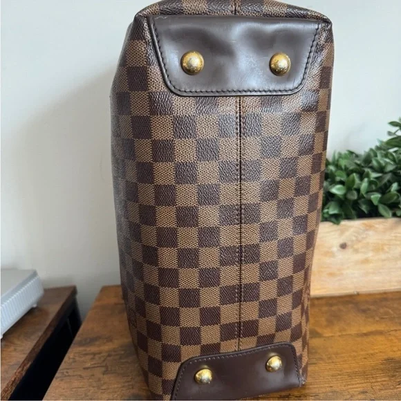 Louis Vuitton Duomo Hobo - Picture 13 of 16